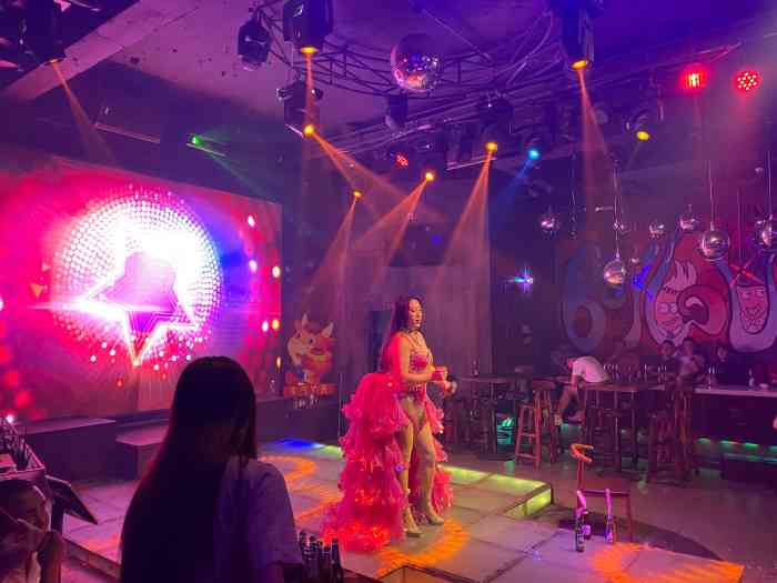 彩虹酒吧-"在道外景阳街233号,一家新开的***吧."-大众点评移动版