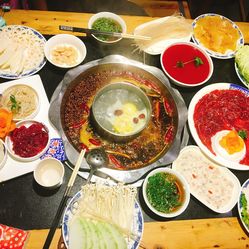 董家湾火锅人均消费_火锅卡通图片(3)