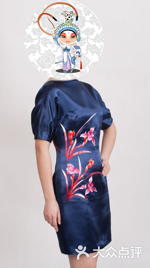 礼服定制设计图怎么画 6wKHq8eGdWOoPS5QGB24ye8vn7wt862likkmhhK8XjN8ho6p7_gxi8ZVgPTI1Cd2TYGVDmosZWTLal1WbWRW3A.jpg