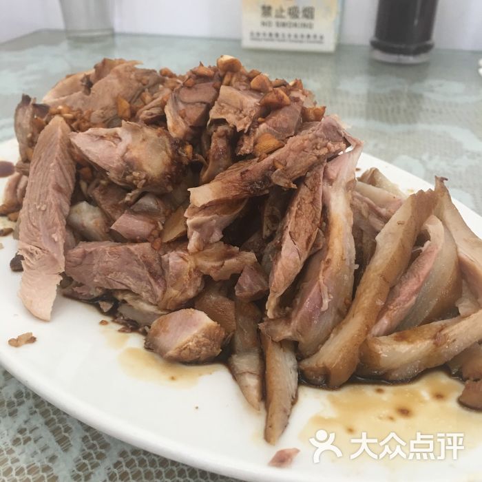蒜泥肘子