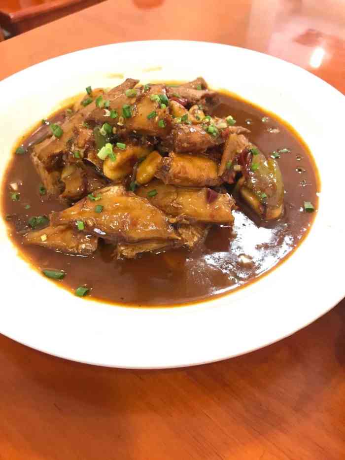 位置:许府巷新模范马路附件