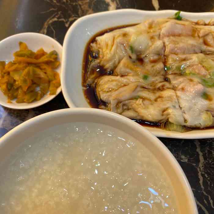 罗定肠粉(新业路店)-"最近在附近,所以来了几次.「肠.