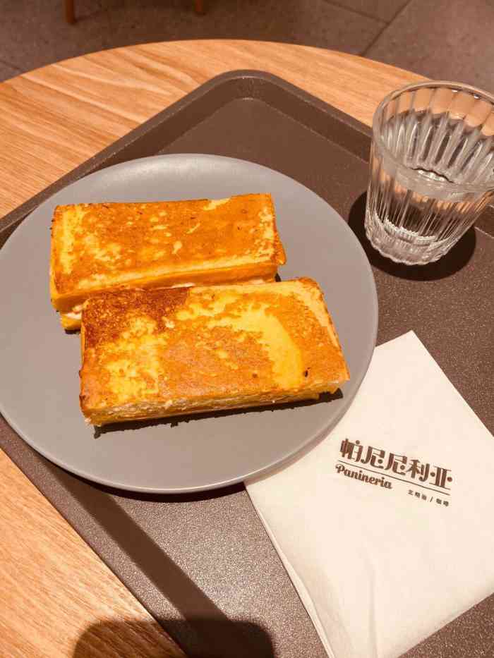 帕尼尼利亚(杭行荟店"超爱的一家店,非常喜欢他们家的法乳火鱼.