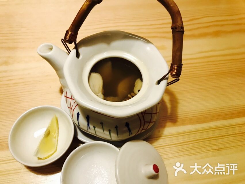 松茸茶壶汤