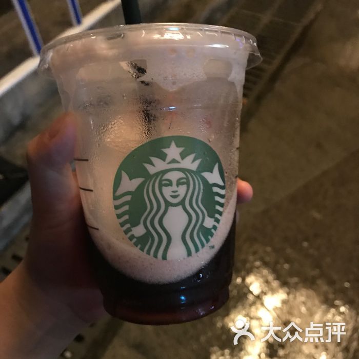 星巴克(南京澳林广场店)冰摇红莓黑加仑图片 - 第2张