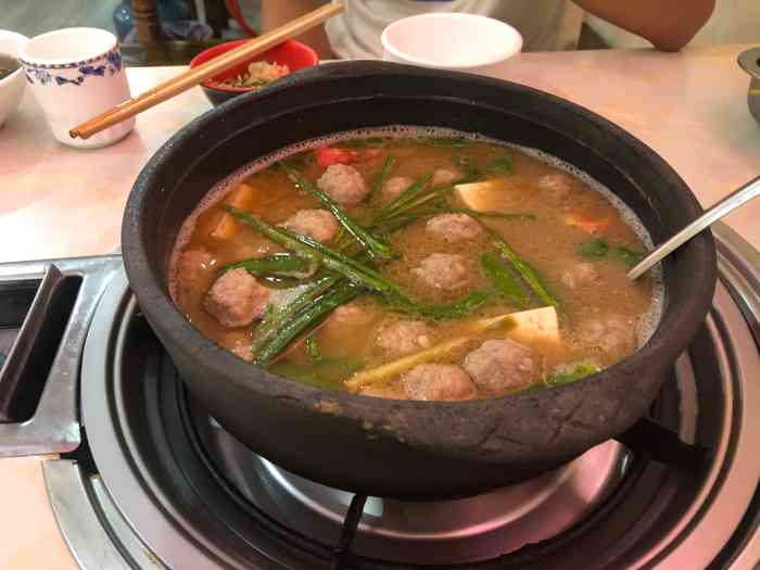 土砂锅豆汤圆子火锅(川心店「豆汤肉圆子火锅」锅底不错,肉圆子也