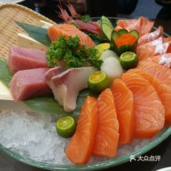 螺蛳湾婚纱_昆明螺蛳湾图片(3)