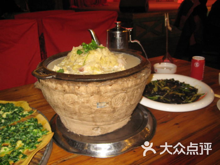 开红色主题餐厅完整流程:从投资预算到开业避坑,照着做不踩雷