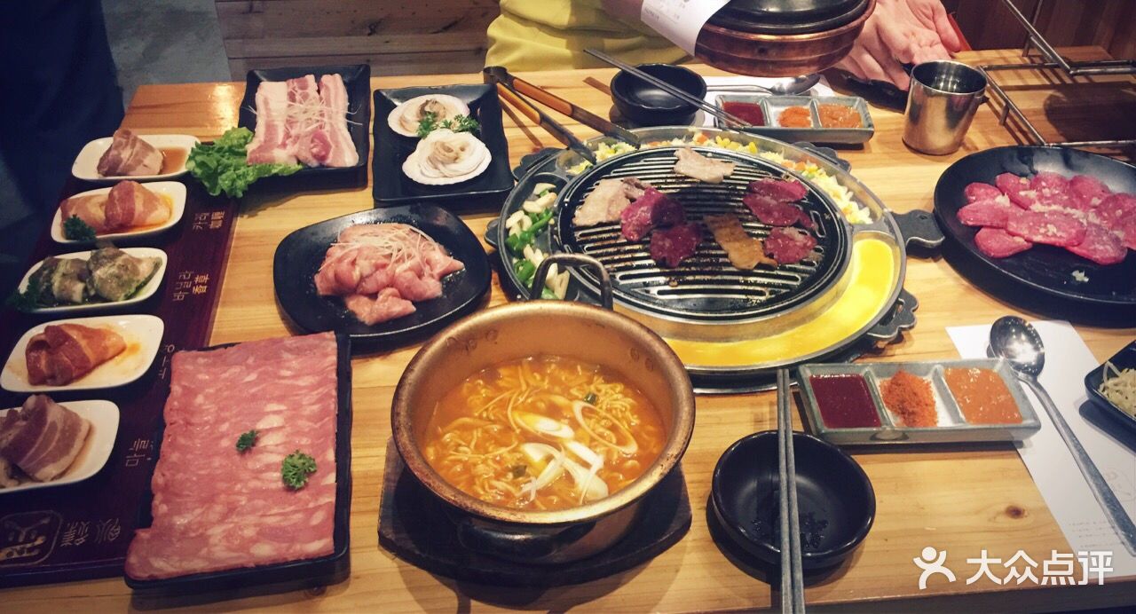 炙韩国烤肉
