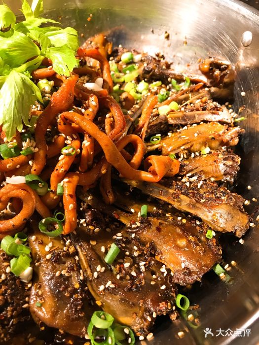 新渝干锅辣鸭头(延吉路店)全鸭精品锅图片 第4张