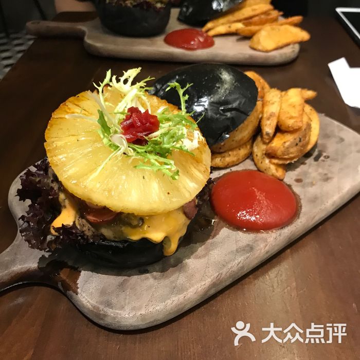 百万万汉堡店bravo burger 夏威夷牛肉汉堡图片 - 第4张