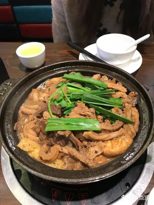牛小灶牛腩牛杂煲(花城汇店)图片