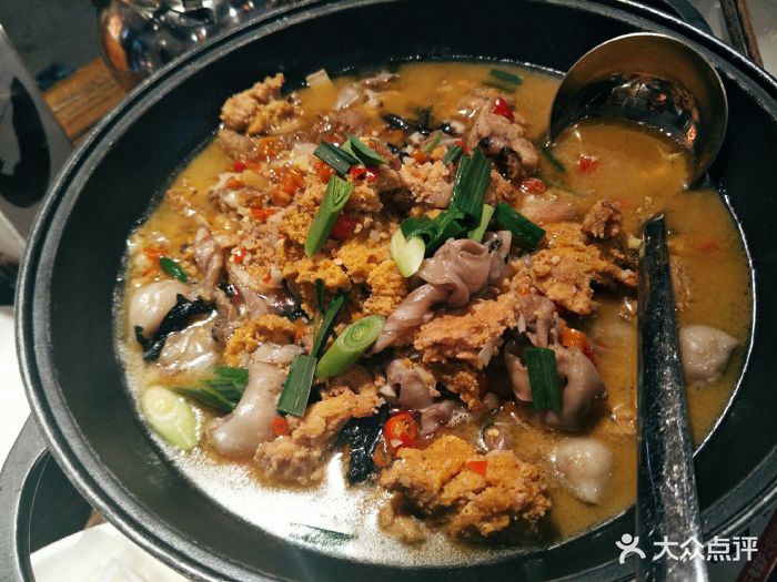鱼籽鱼泡火锅