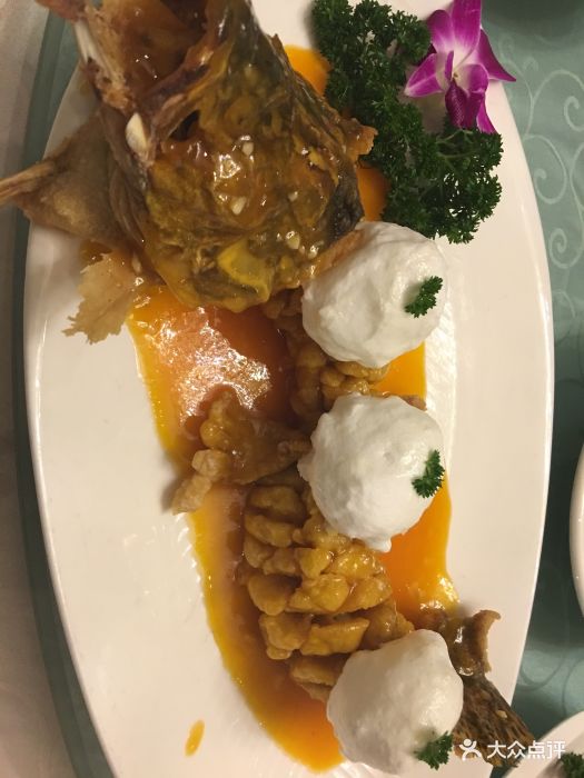 去苏州旅游,按照点评找饭店,最初选择了.-新