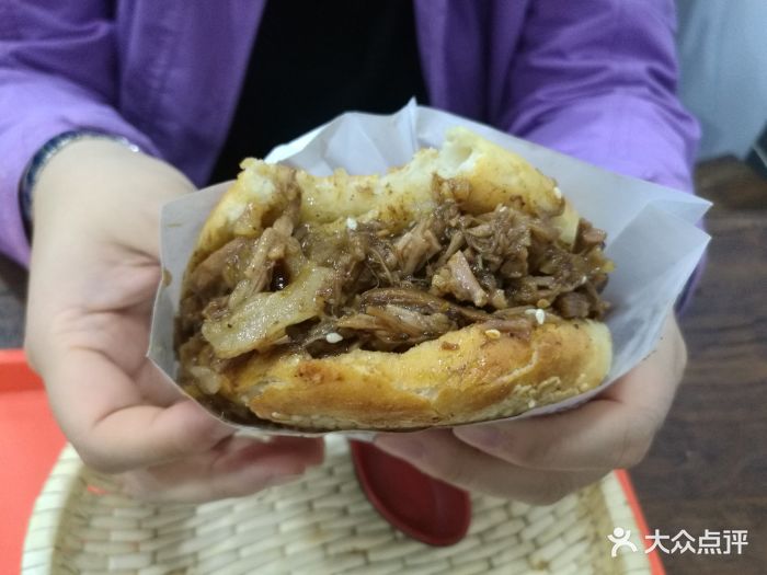 老周家牛肉烧饼-牛肉烧饼图片-济南美食-大众点评网