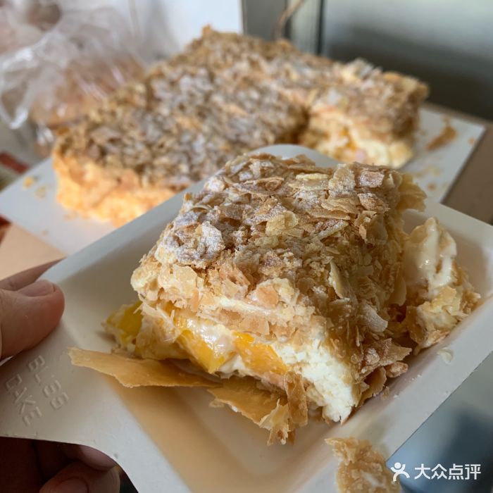 幸福西饼生日蛋糕店(启帆店)芒果拿破仑图片 - 第1张