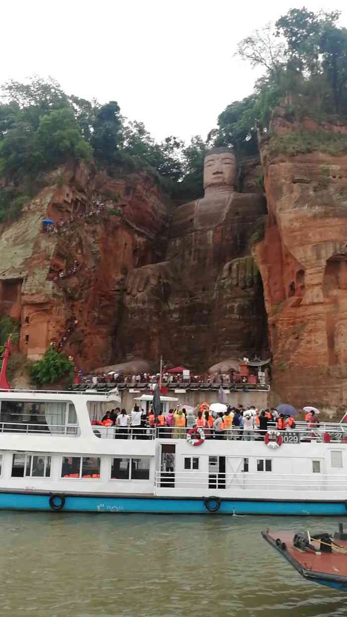 乐山港大榕树旅游风景区-"乐山大佛原本准备坐船去看大佛的,好像是.