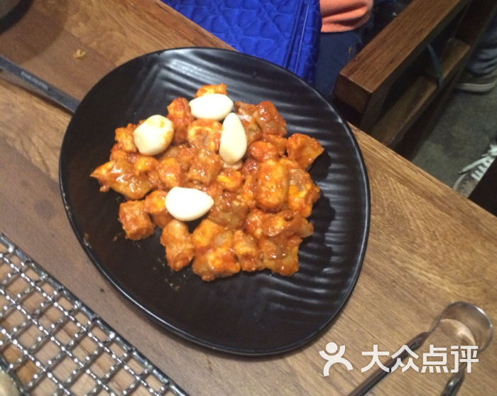 牛小肚