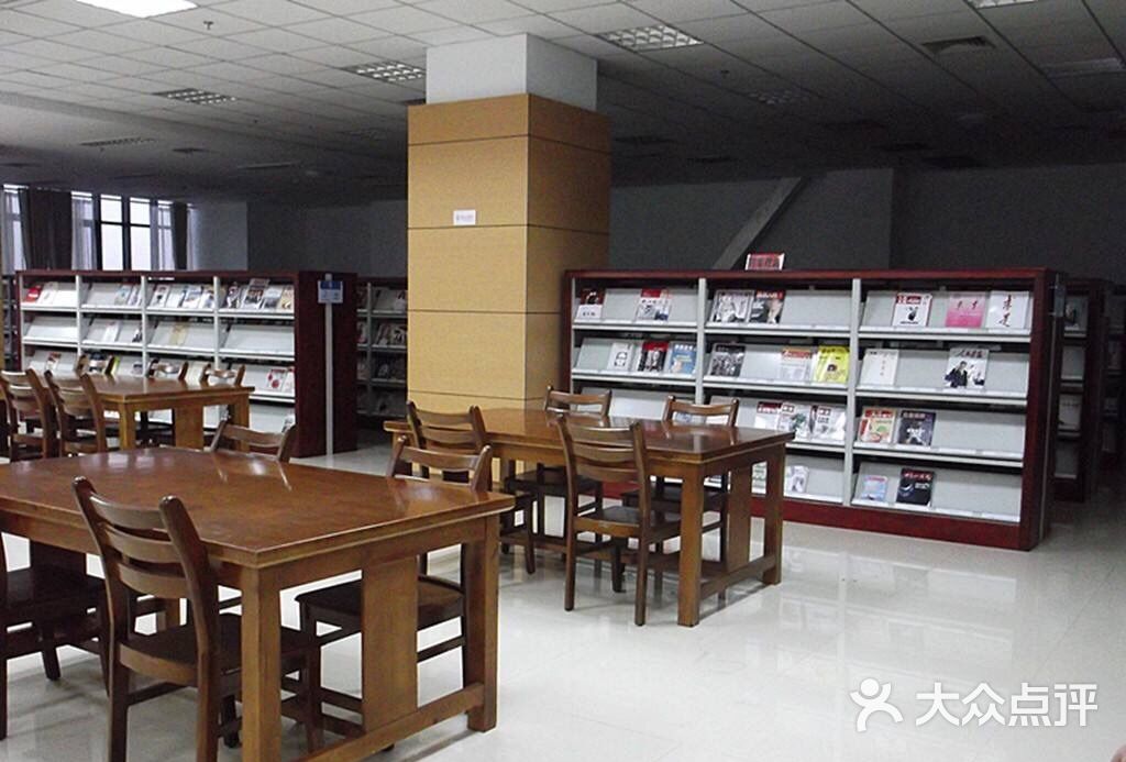 菏泽市图书馆图片 - 第3张
