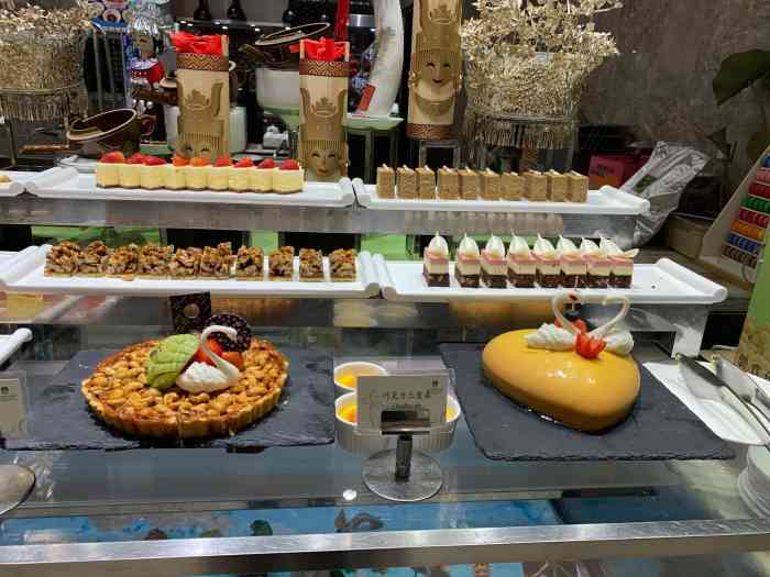 福州西湖大酒店-自助餐厅-"疫情期间优惠价买的西酒餐