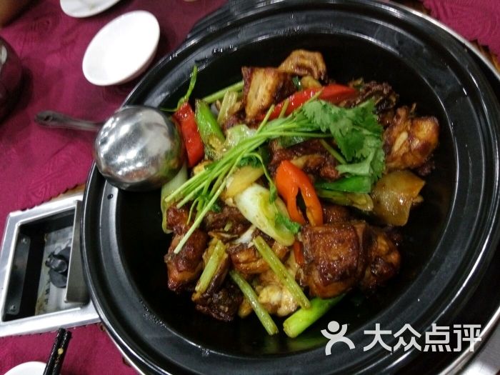 砂锅土鸡