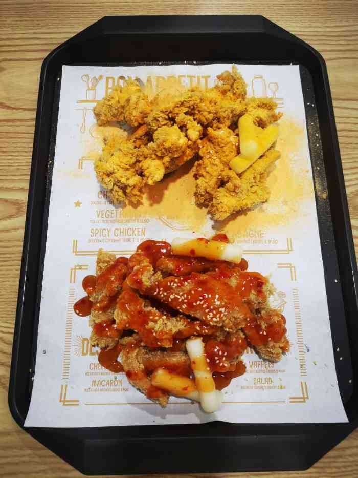 炸鸡酥软香脆很好吃,奶香芝士味道很独特,小朋友超