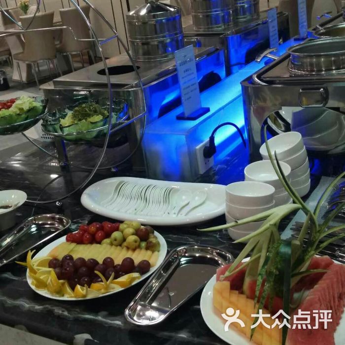 金色池塘温泉大酒店