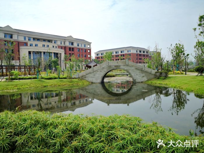 浙江工业大学莫干山校区图片
