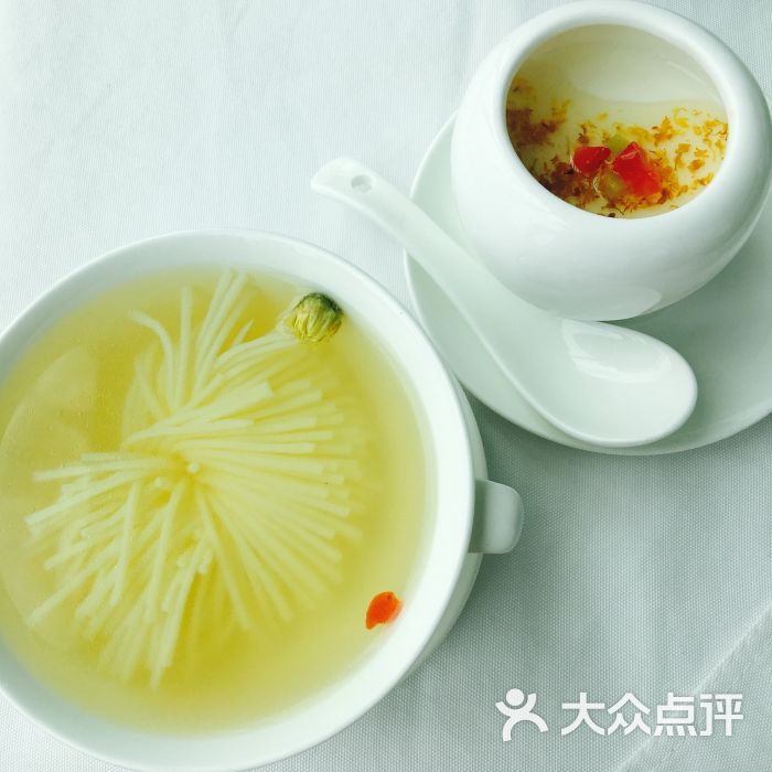 菊花豆腐汤