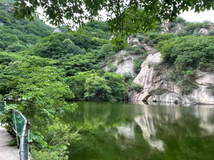 幽谷神潭"我喜欢这里的是这里的每个潭水都很清,还有.