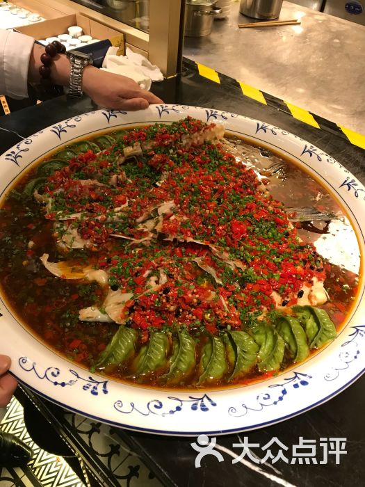 许爷剁椒鱼头