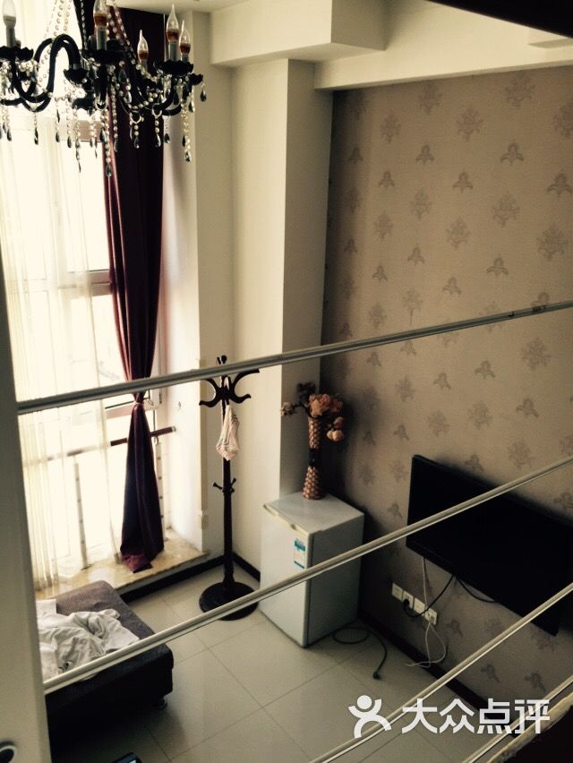 服务还可以退押金比较慢哎房间真的浪费了多