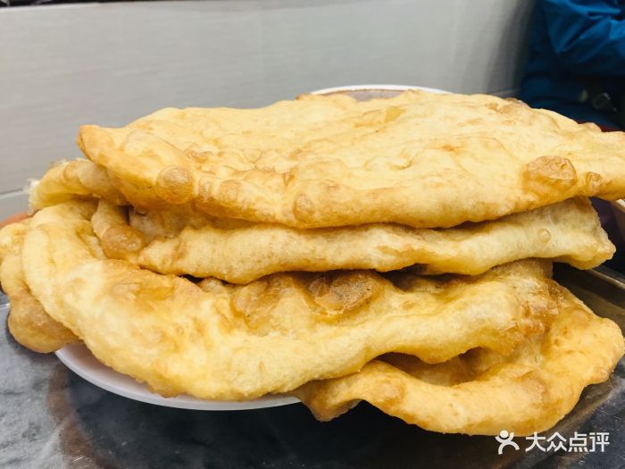 护国寺小吃店(西安门店)白油饼图片