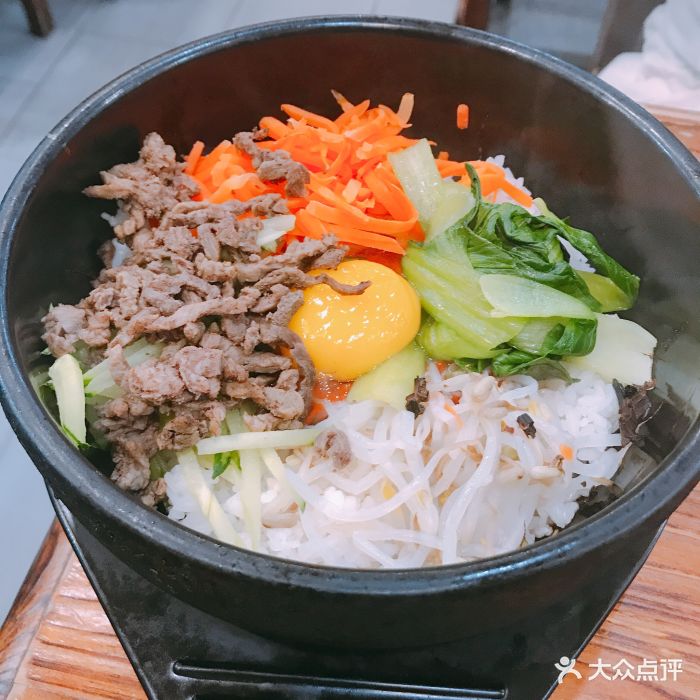 韩式石锅泡菜拌饭
