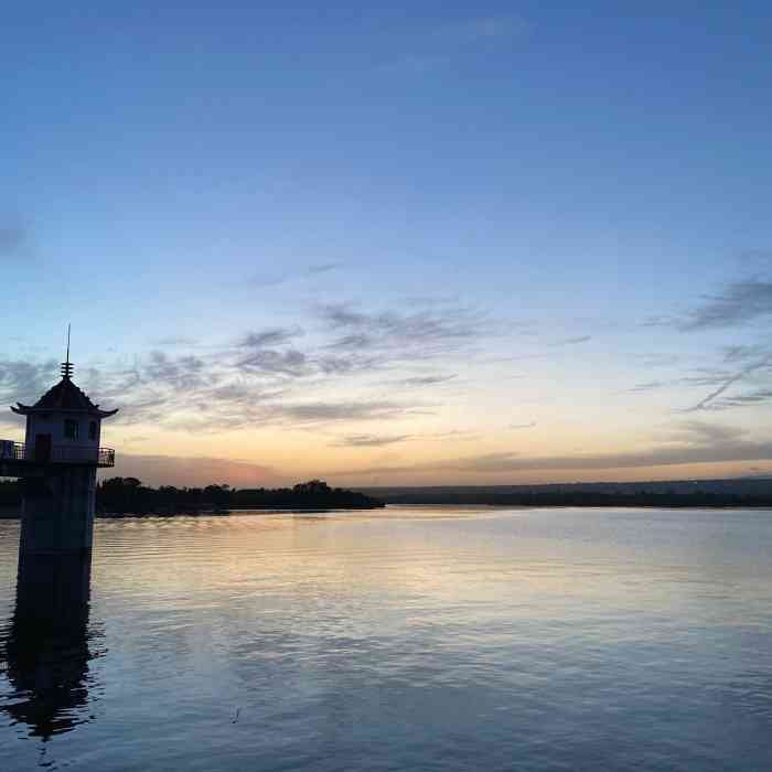 醴泉湖景区-"阳光明媚,微风绕绕,刚好适合游玩,中午开.