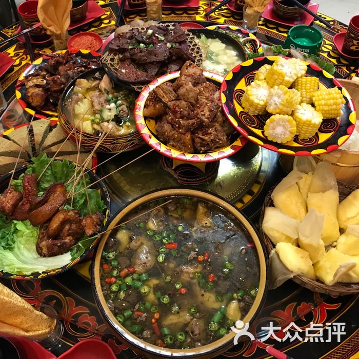 凉山风彝族文化主题酒楼高山乌洋芋图片-北京其他中餐