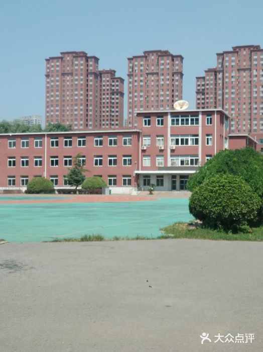 明德小学图片