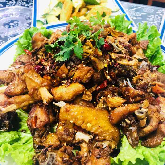 莱芜特色炒鸡(井冈山路店)-"一家非常好吃的炒鸡店.