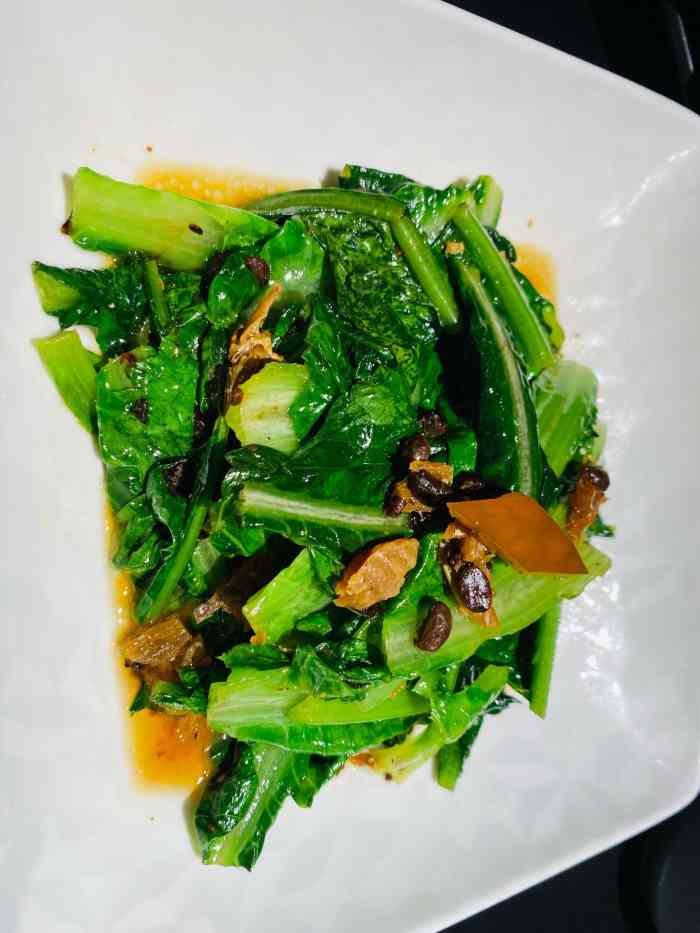 翠蝶川菜(北外滩来福士店"当时有朋友要离开上海时来的,忘记拍照了