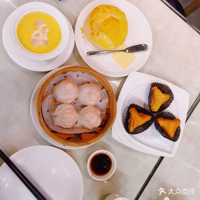 跟朋友来这家吃!开张不久但是评价不错,种.-金