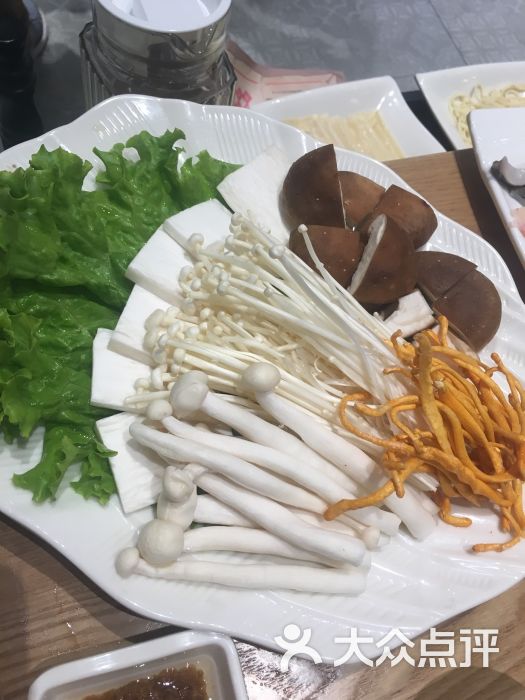 菌类拼盘