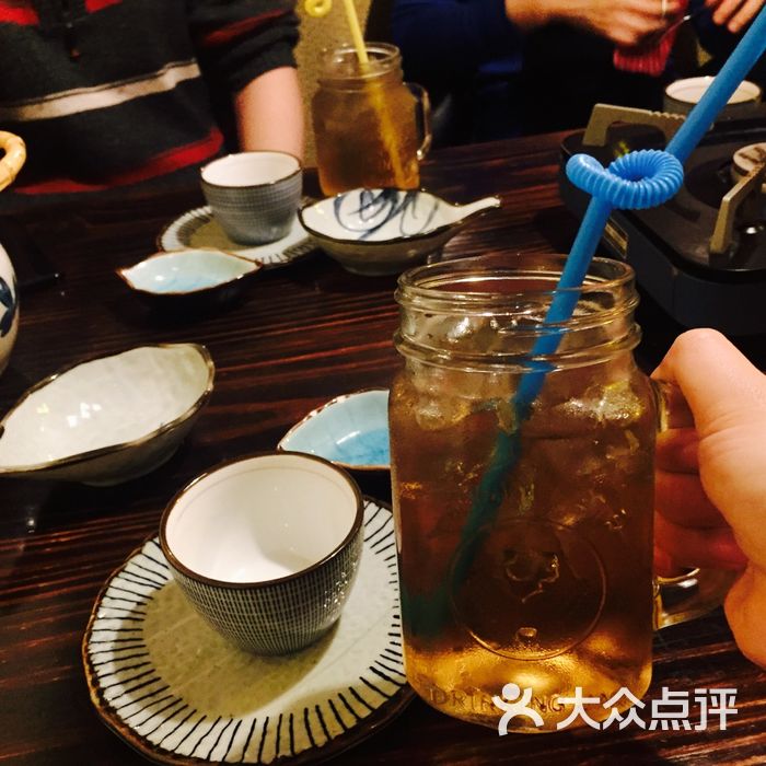 红番居酒屋红番特供三文鱼手握图片-北京日本料理