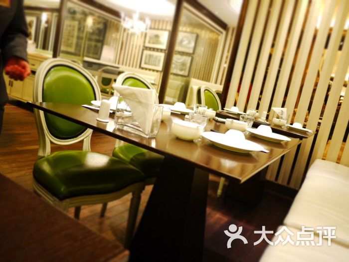 华西村人均收入_指福门 人均(3)