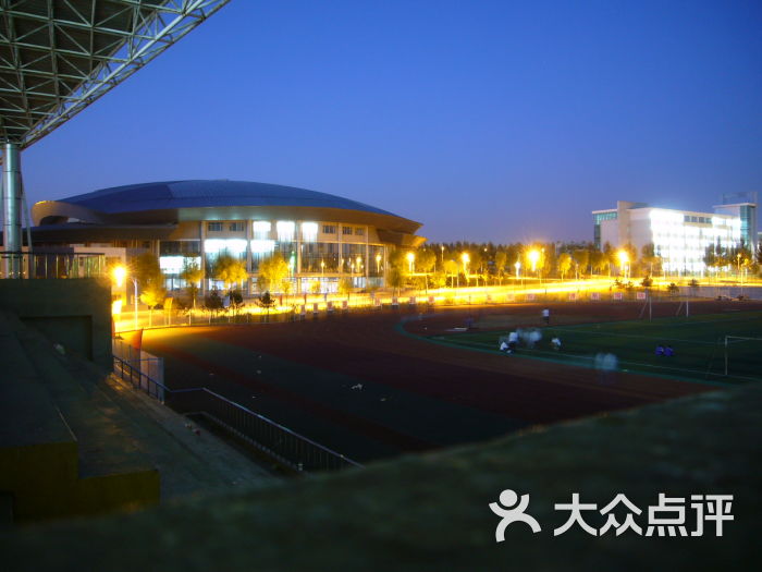长春市实验中学体育馆图片 - 第3张