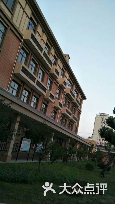 上海市崇明区裕安中学(安通路校区)-图片-崇明区学习培训-大众点评网