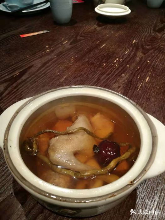 儒哥小馆(高德置地春广场店)石斛灵芝白鸽汤图片 第370张