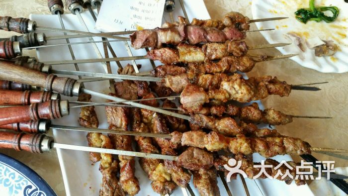 巴依老爷新疆美食(工体店)烤羊肉串图片 第3545张