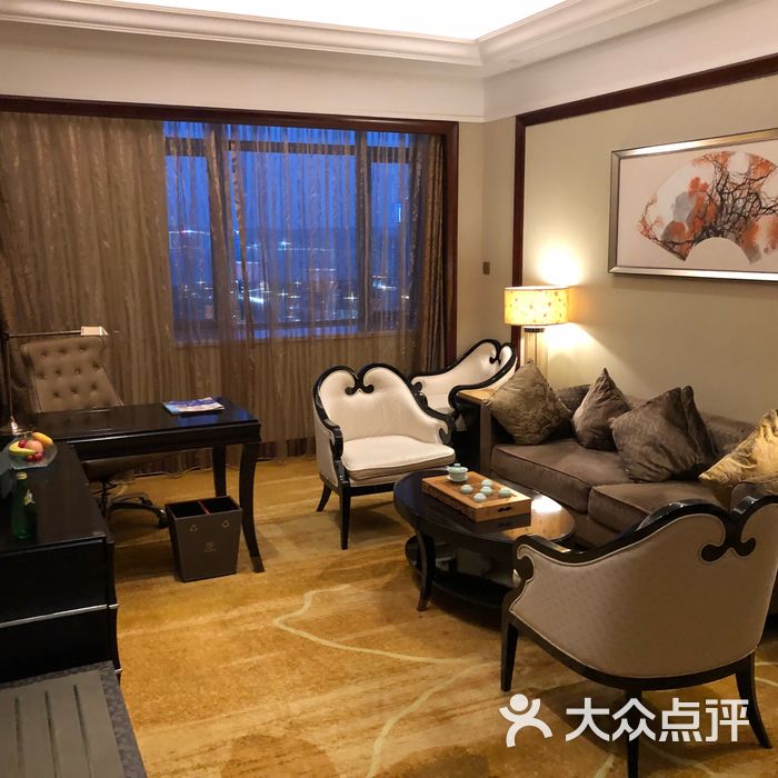 汕头龙光喜来登酒店