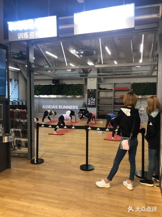 adidas三里屯品牌中心(三里屯店)图片 - 第142张