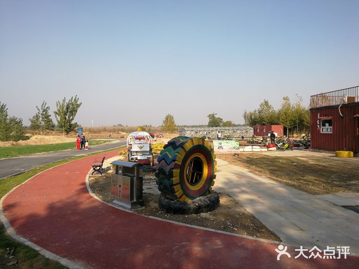 兴安湖生态运动公园图片